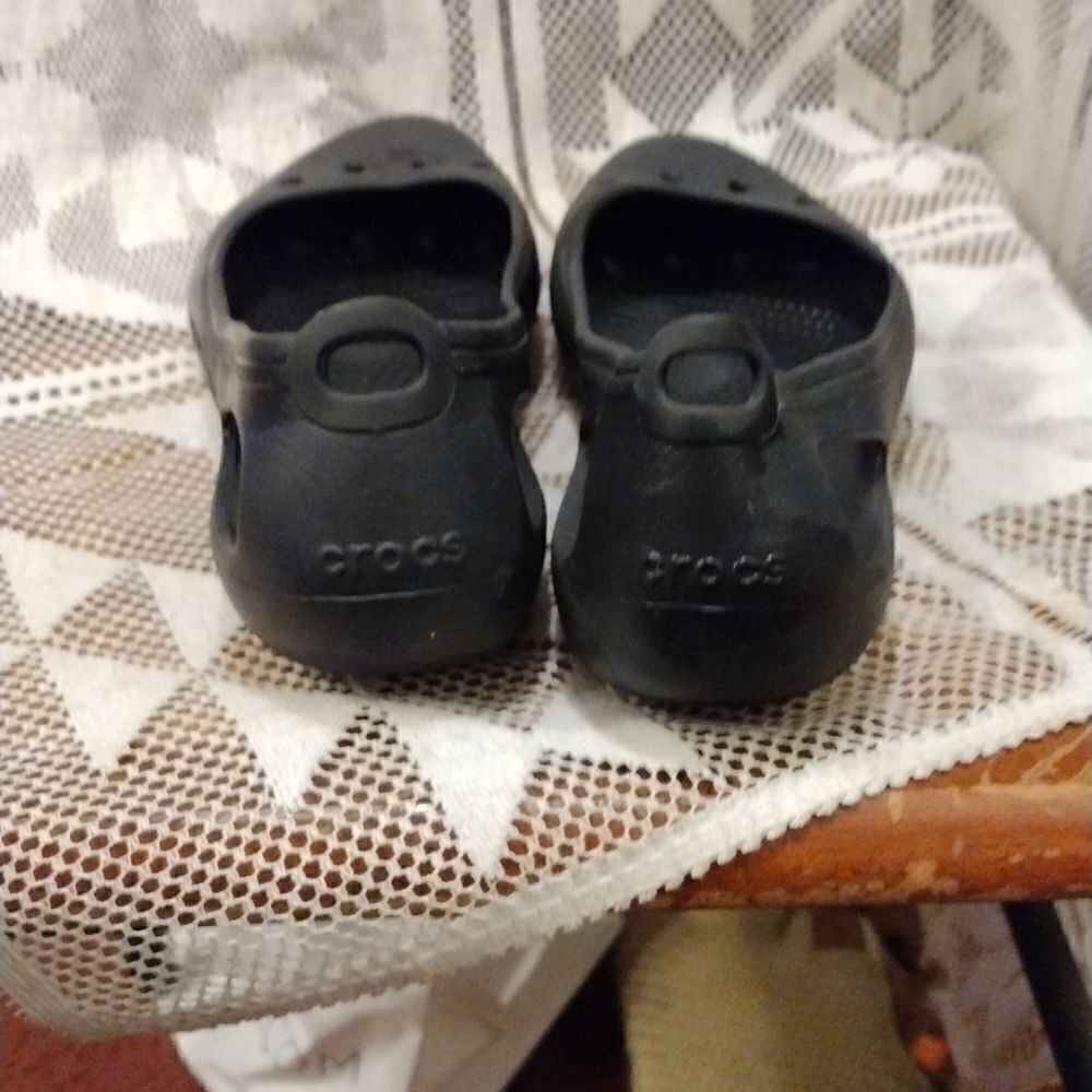 Crocs - Picture 3 of 6